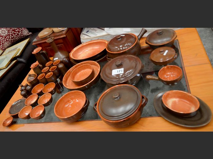BROWN STONEWARE +/- 43-PIECE PART DINNER SERVICE [Chips to some pieces]