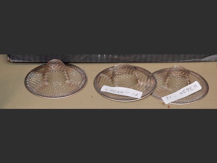 LOT: STAINLESS STEEL STRAINERS