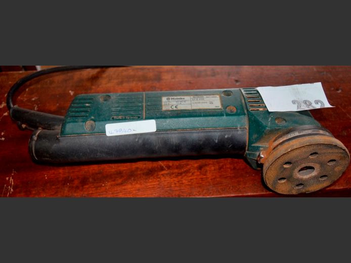 METABO SANDER [Switches on, untested further]