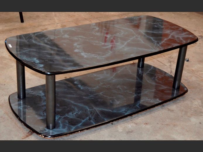 HIGH GLOSS COFFEE TABLE WITH BOTTOM SHELF