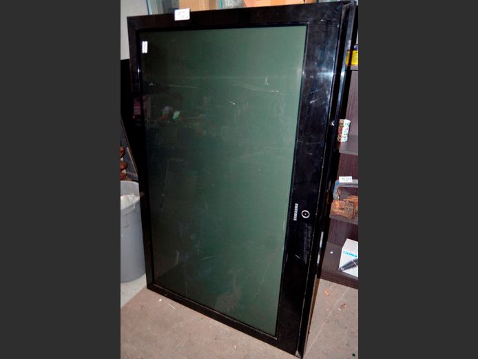 SAMSUNG 60" PLASMA TV [Switches on, Faulty] ### LICENCE PLEASE ###