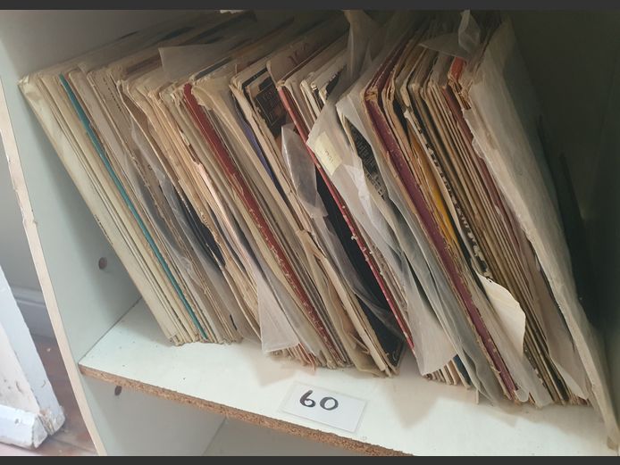 LOT: COLLECTABLE LP RECORDS
