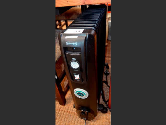 DELONGHI OIL HEATER [Switches on, untested further]