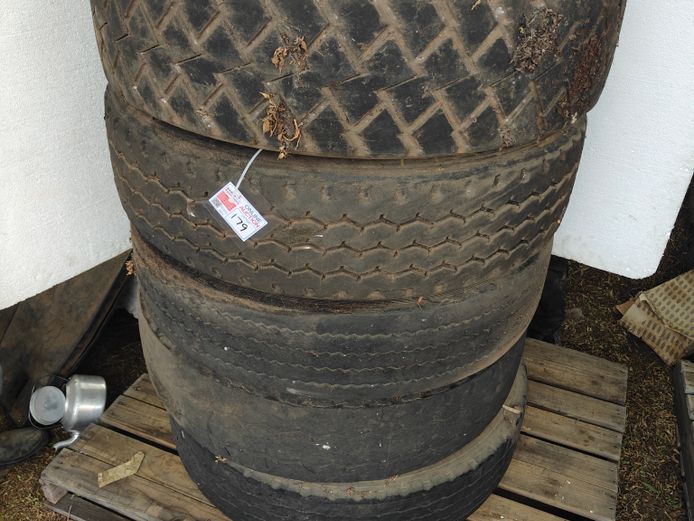 LOT TYRES