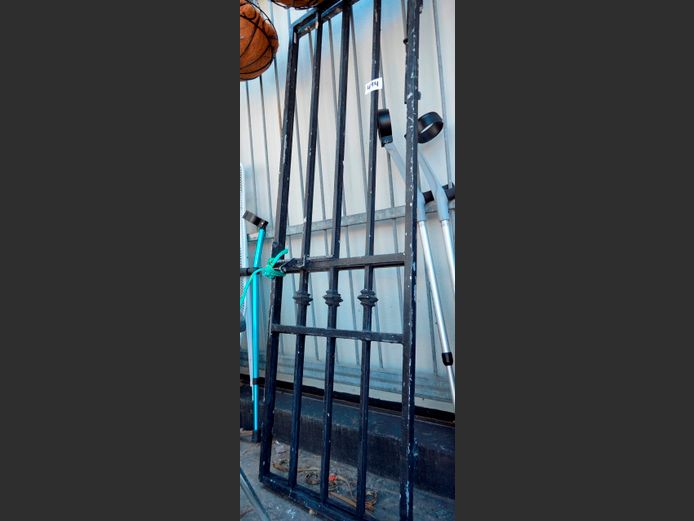 BLACK STEEL BI-FOLD GATE, 180 x 61cm