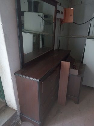 Dressing table set