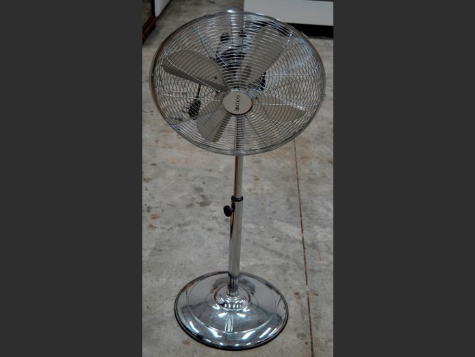 GOLDAIR PEDESTAL FAN [Switches on, Untested further]