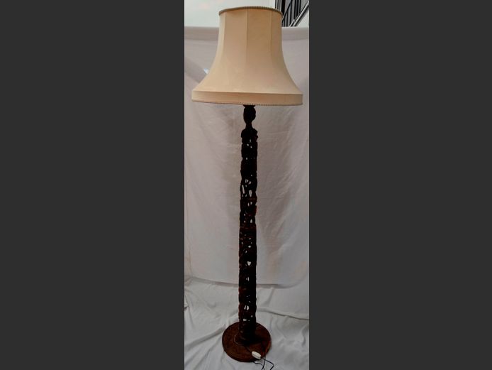 ORNATELY CARVED AFRICAN FLOOR LAMP WITH SHADE, 191cm High