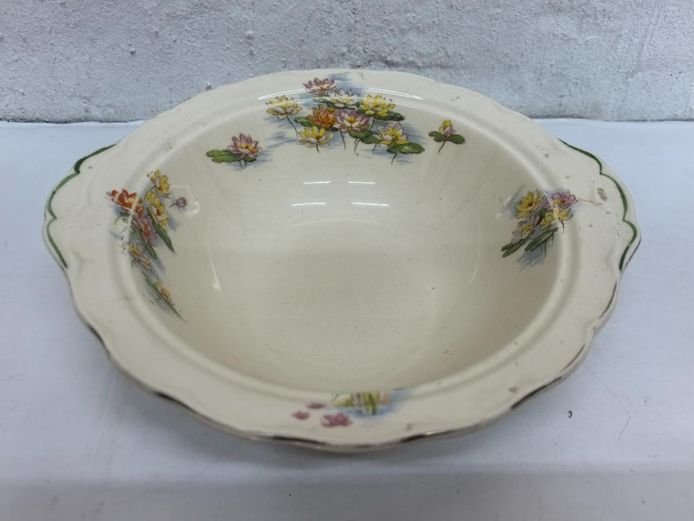Vintage Floral Water Lily Ceramic Serving Bowl with Gilt Trim