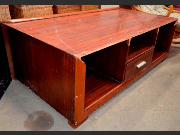 MAHOGANY FOIL COFFEE TABLE, 140 x 79 x 46cm [Damaged]