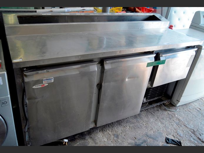 STAINLESS STEEL 2½-DOOR PIZZA BACK BAR FRIDGE, 183 x 74 x 104cm [Dead, no inserts]