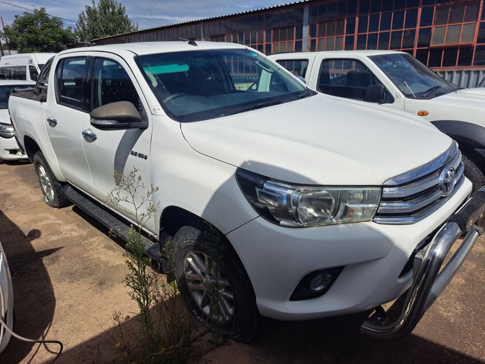 2017 TOYOTA HILUX 2.8 GD-6 RAIDER 4X4 A/T P/U D/C - STC