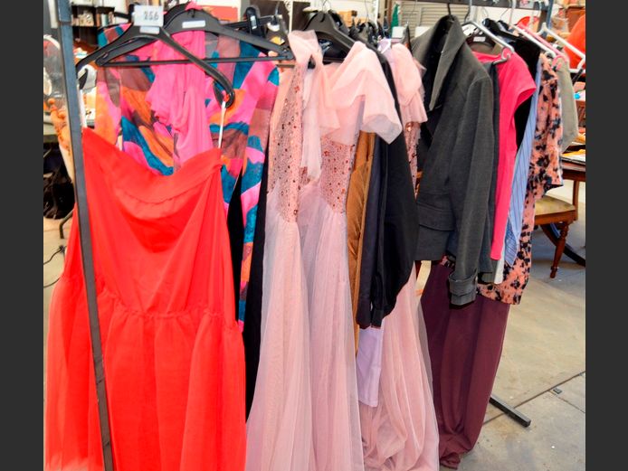 ASSORTED LADIES CLOTHING INCLUDING ZARA, MANGO & OTHERS [Excl. Rail]