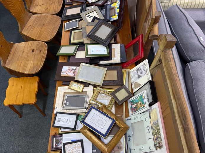 Lot of Frames (Various Sizes) 