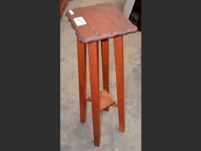 STAINED OAK PLANT STAND, 30 x 25 x 93cm