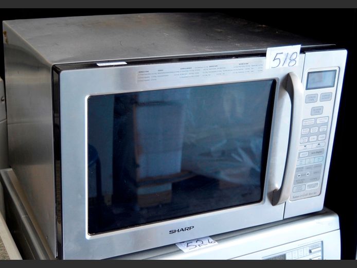 SHARP STAINLESS STEEL ELECTRONIC MICROWAVE [Dead]
