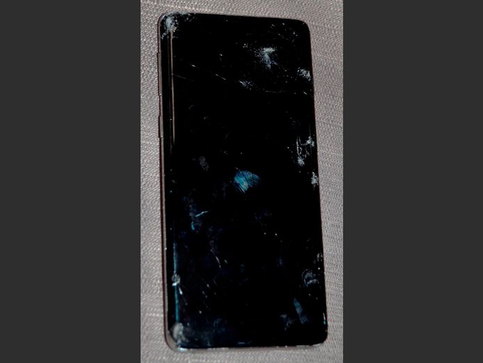 SAMSUNG S10 MINI [Untested, Damaged, No charger]