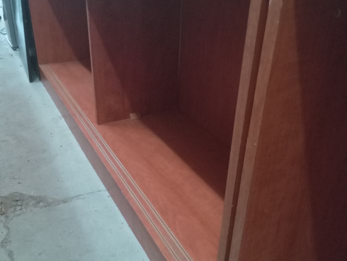 Office long credencer