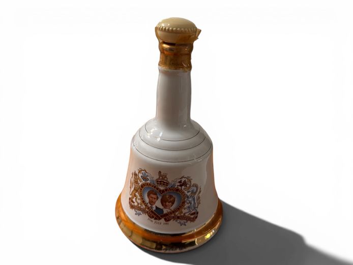 Bell’s Whisky Decanter “Charles & Diana Royal Wedding” (1981)