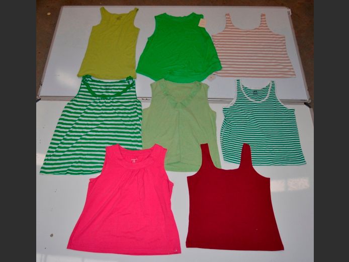 LOT OF 8 LADIES TOPS: FADED GLORY & CROFT & BARROW [Sizes XL & XXL]