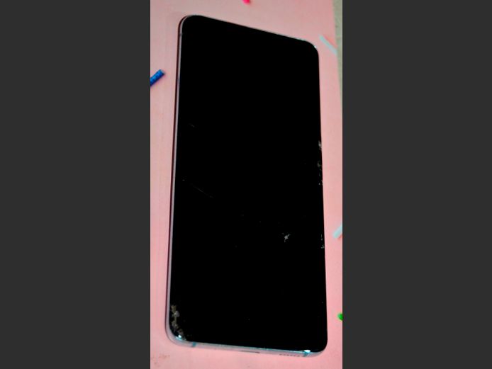 SAMSUNG S20 [Untested, no charger, damaged]