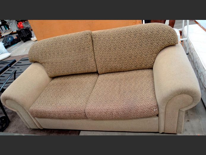 BROWN & BEIGE UPHOLSTERED 2-SEATER COUCH, 200 x 95cm [Needs a clean]