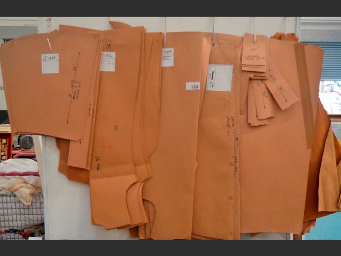 LOT: DRESS MAKING PATTERNS