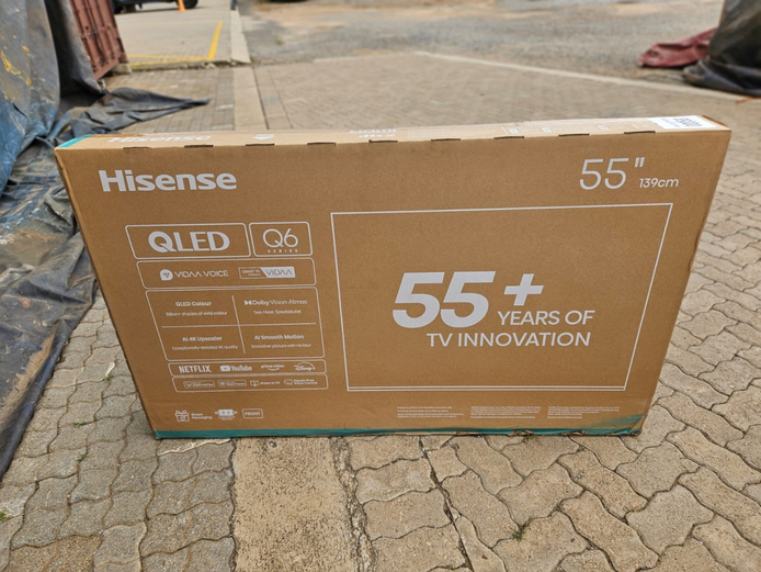 HISENSE 55" Q6 SERIES 4K QLED TV 