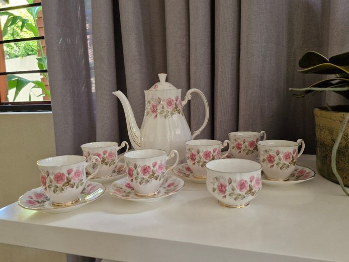Royal Adderley Devonshire Roses Tea Set