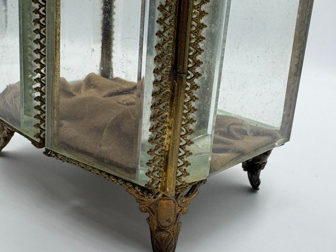 French Style Lavatory Glass Jewelery Display case 