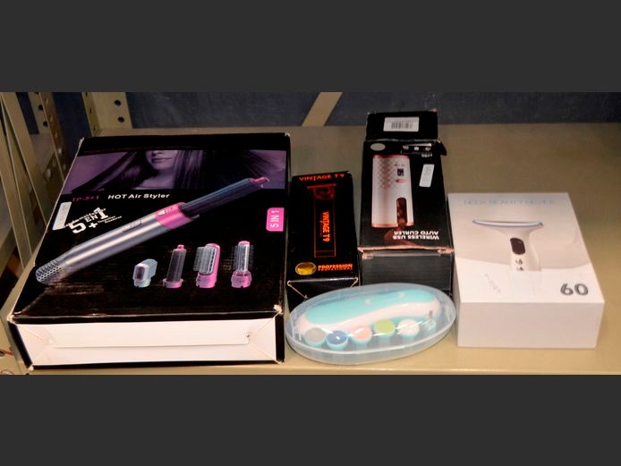 HOT AIR BRUSH, HAIR CURLER, TRIMMER, etc [Untested]