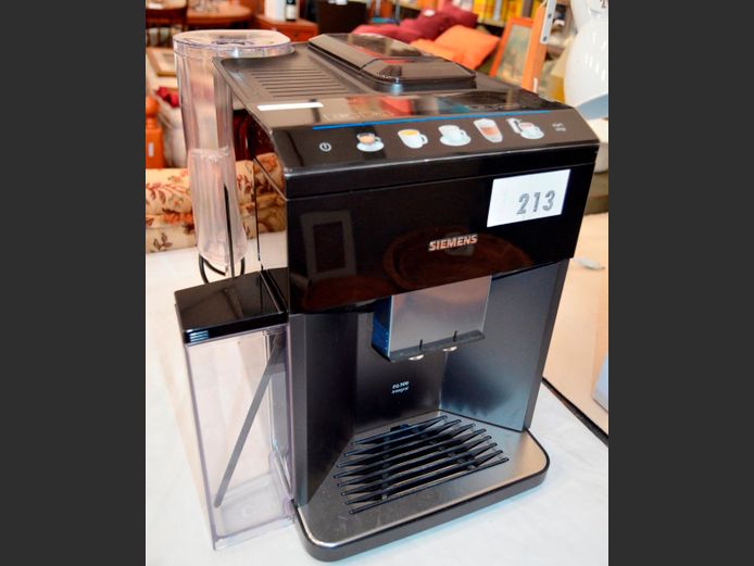 SIEMENS COFFEE MACHINE [Switches on, untested further]