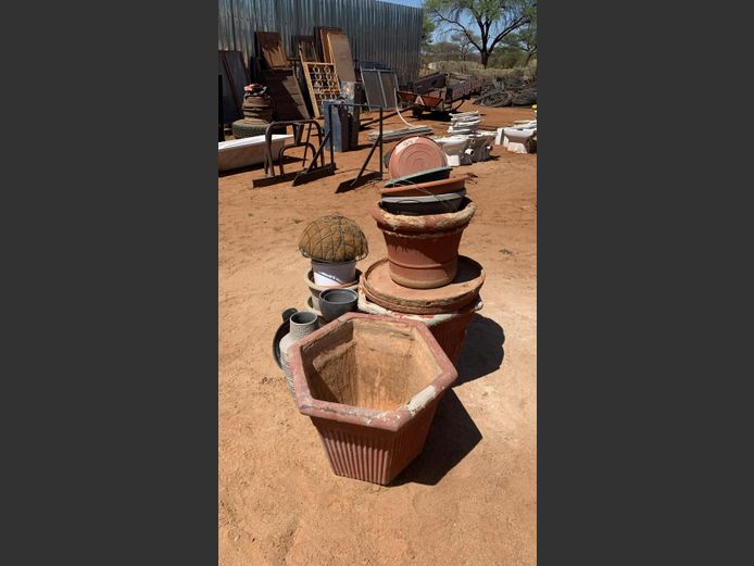 Flower pots