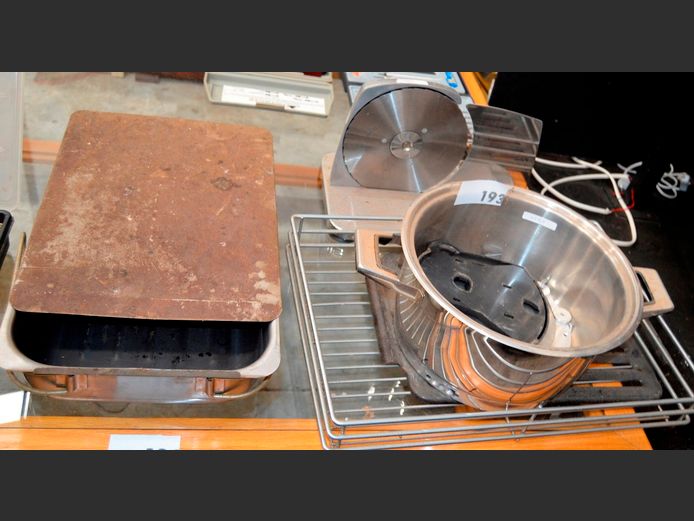 STAINLESS STEEL SMOKER, PINEWARE MANUAL BREAD SLICER, etc