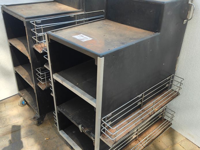 2 X MOBILE SERVING STANDS