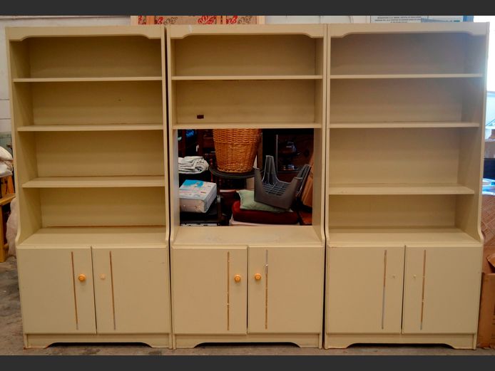 CREAM 3-PIECE WALL UNIT, 83 x 41 x 174cm