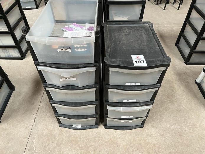 9 Plastic drawers