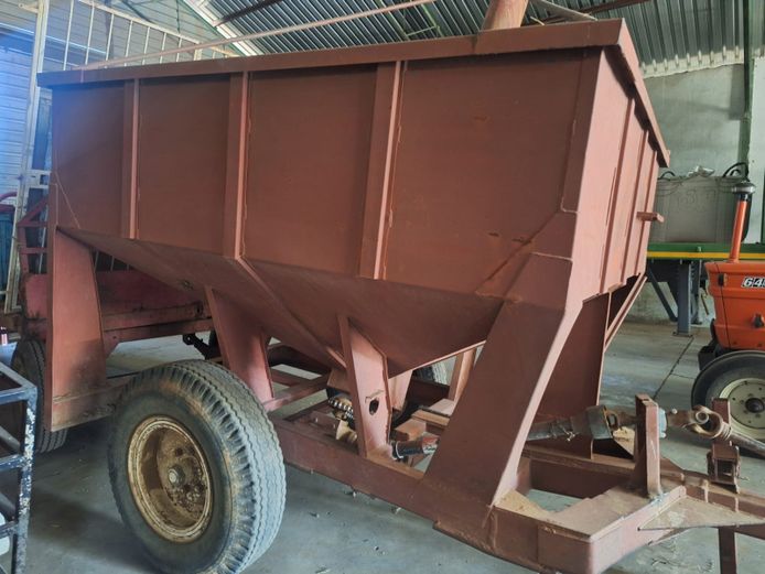 5 ton tapkar with auger