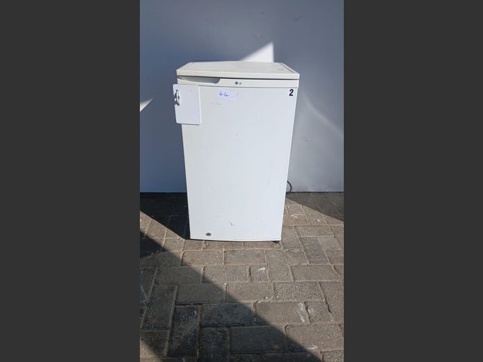 Bar fridge - Untested