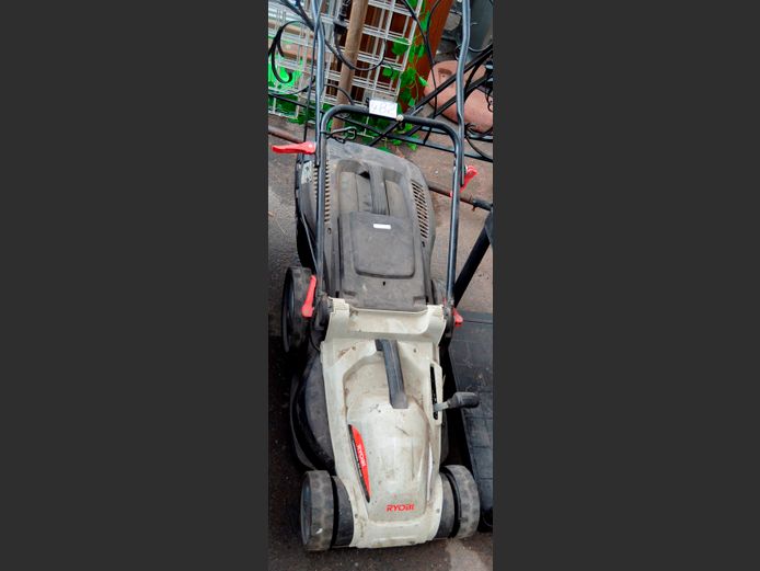 RYOBI RM1640 LAWNMOWER [Switches on]