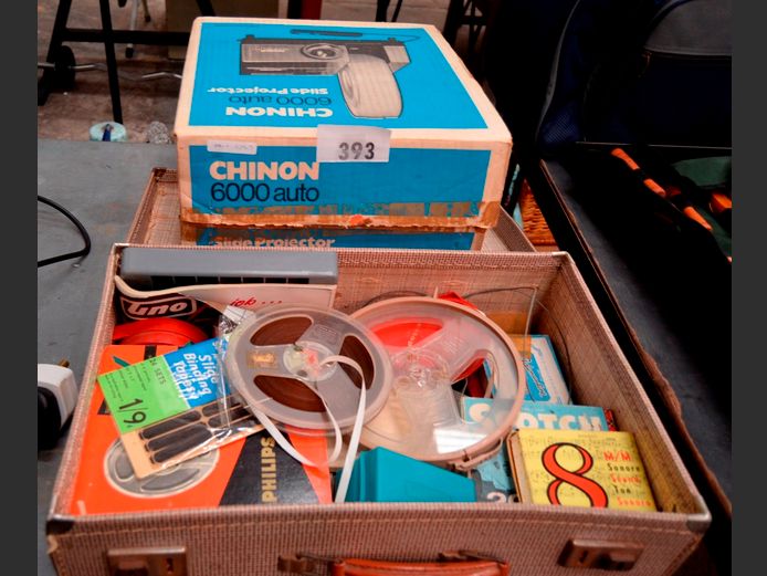 CHINON 6000 AUTO SLIDE PROJECTOR [Switches on, untested further]