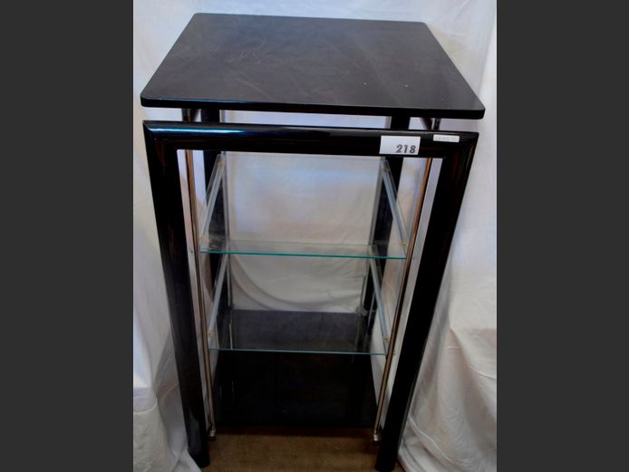 CHROME & GLASS 3-TIER DISPLAY STAND, 60 x 53 x 119cm