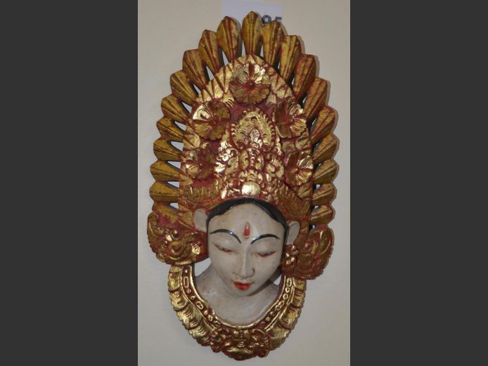 CARVED, GILDED & HAND PAINTED INDIAN MASK, 38 x 20cm