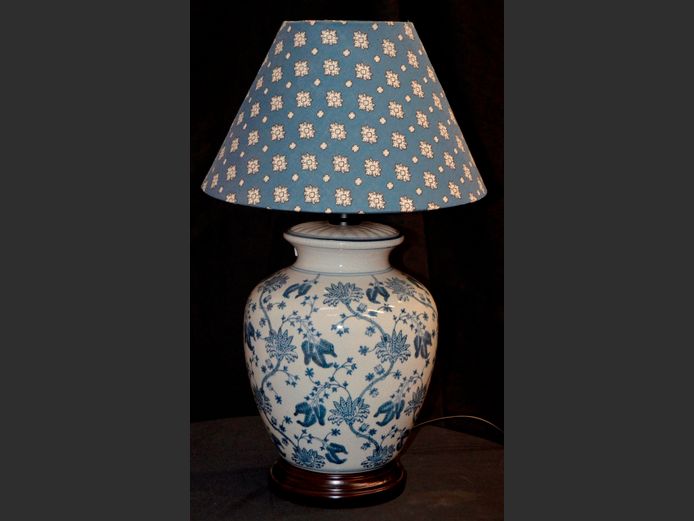 BIGGIE BEST BLUE & WHITE TABLE LAMP WITH SHADE, 50cm High