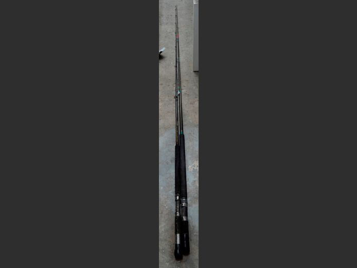 LOT: 2 x FISHING RODS