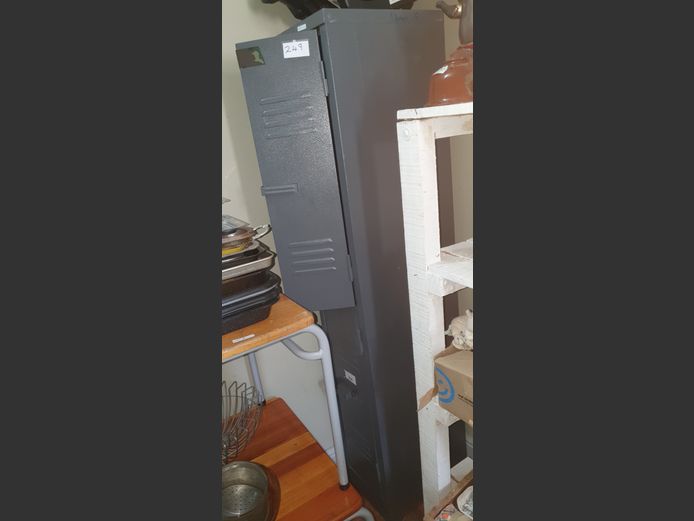 GREY STEEL 2-DOOR STAFF LOCKER, 45 x 30 x 180cm