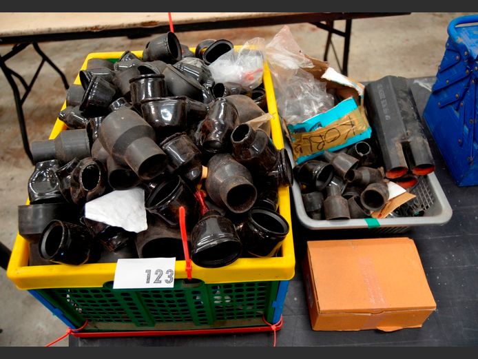 ASSORTED SIZES RUBBER GROMMETS