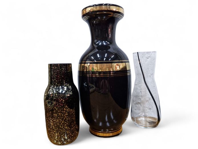 Collection of Decorative Glass & Ceramic Vases