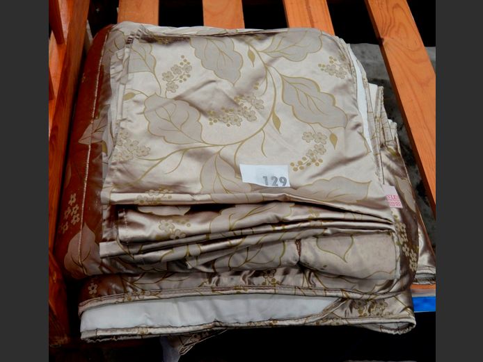 GOLD & SILVER BEDSPREAD WITH MATCHING PILLOWCASES & NIGHT FRILL