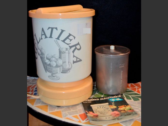 GELATIERA ELECTRIC ICE CREAM MAKER, etc [Switches on, untested further]
